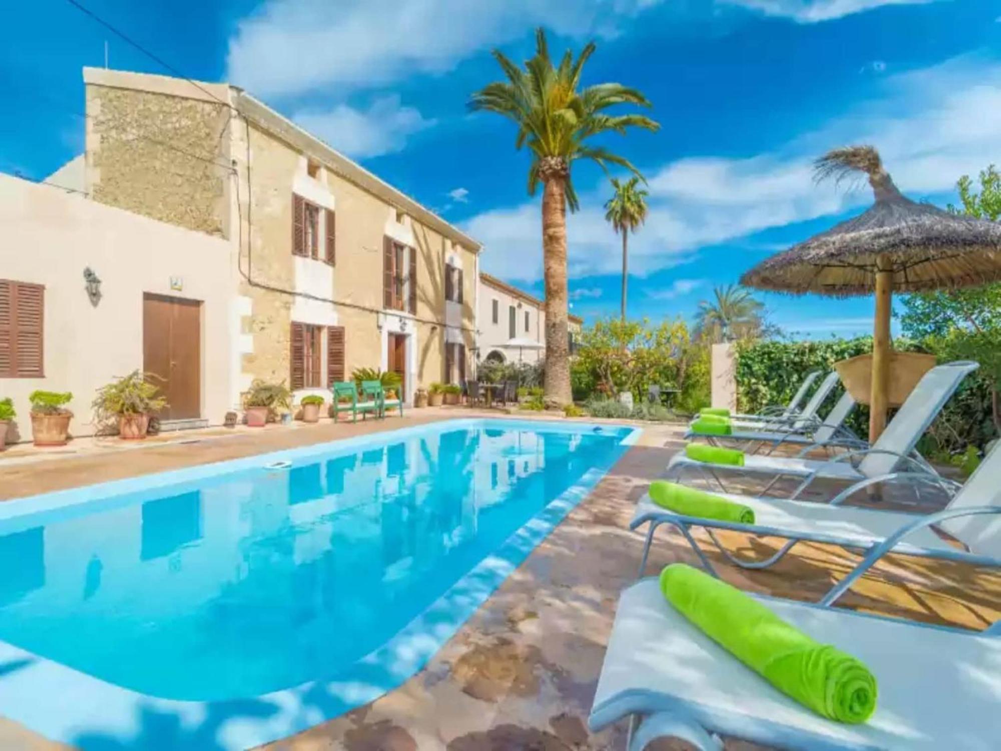 Villa Salvador - With Private Pool